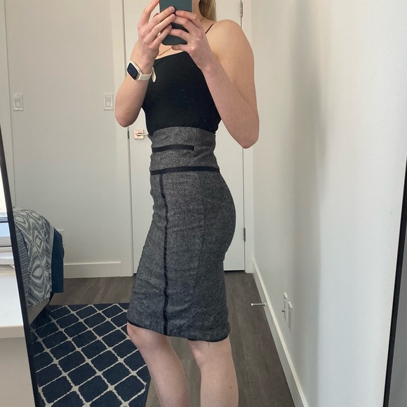 Bedo Wool Pencil skirt - size 4 - Grey and Black - High Waisted - Picture 4 of 4